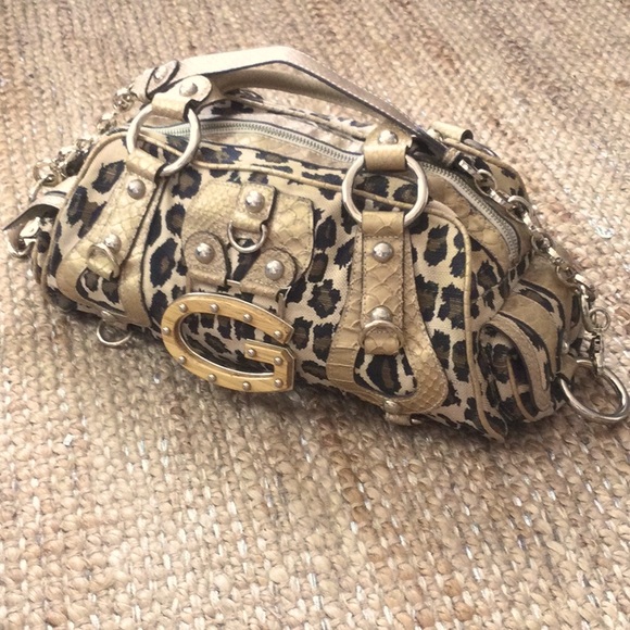 guess purses leopard print inside